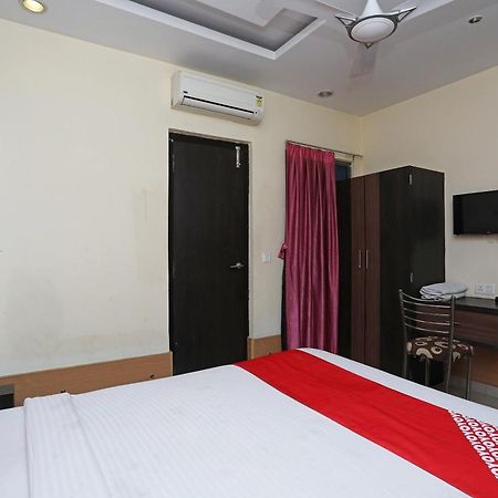 Collection O River Bay Resort 迪亚蒙德哈尔博乌尔 外观 照片