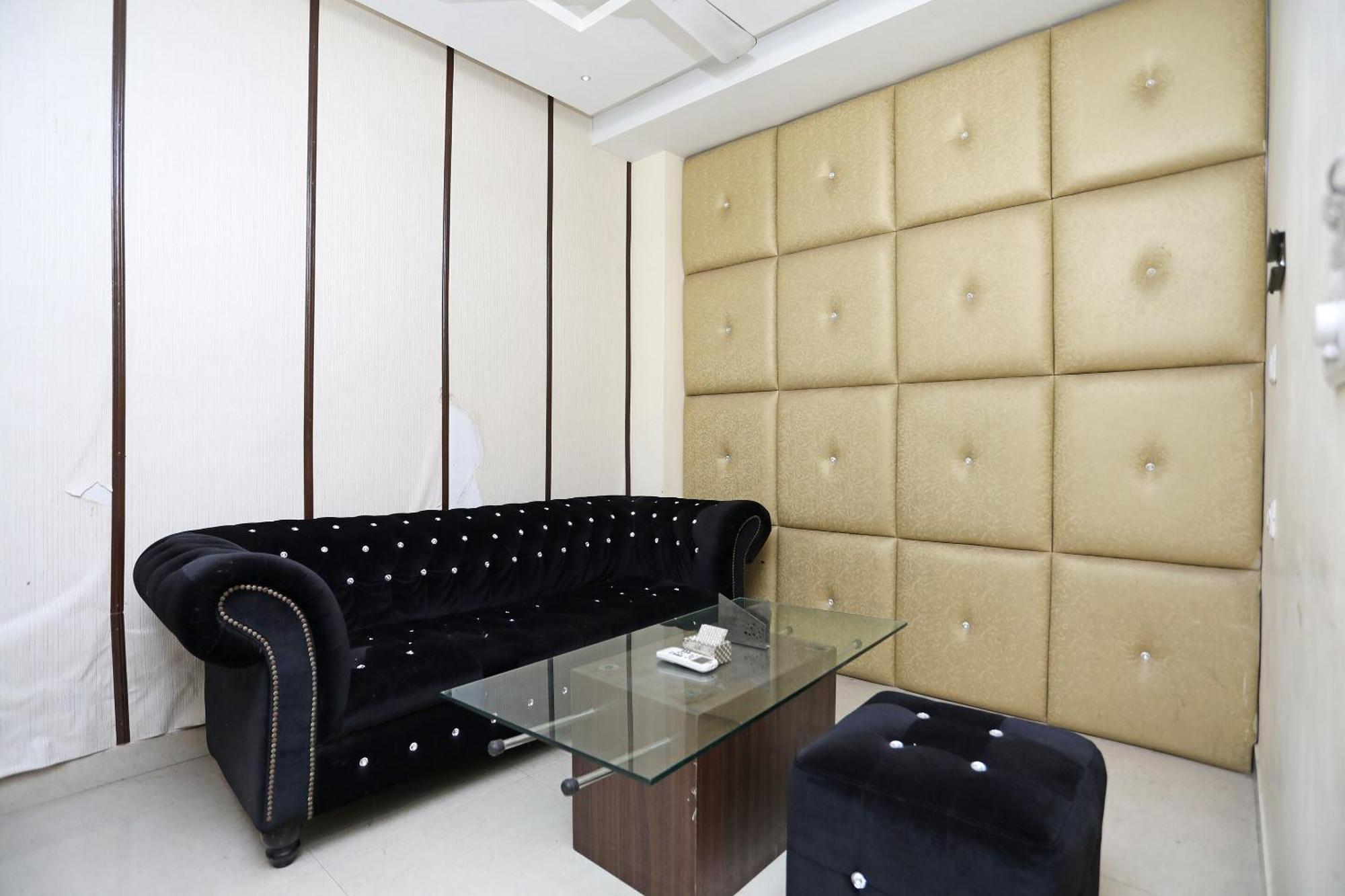 Collection O River Bay Resort 迪亚蒙德哈尔博乌尔 外观 照片